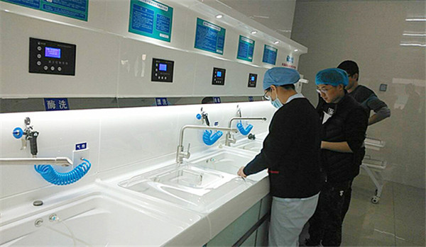 济宁市第一人民医院内镜清洗工作站安装调试完成