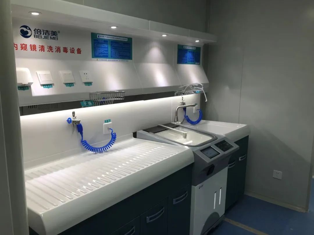 澧县第三人民医院内镜自动清洗消毒设备安装与调试完成