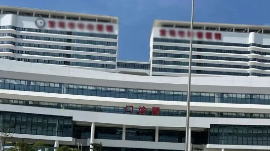 陕西宝鸡市***医院内镜清洗工作站、内镜自动清洗消毒机、纯水机、储镜柜安装调试完成